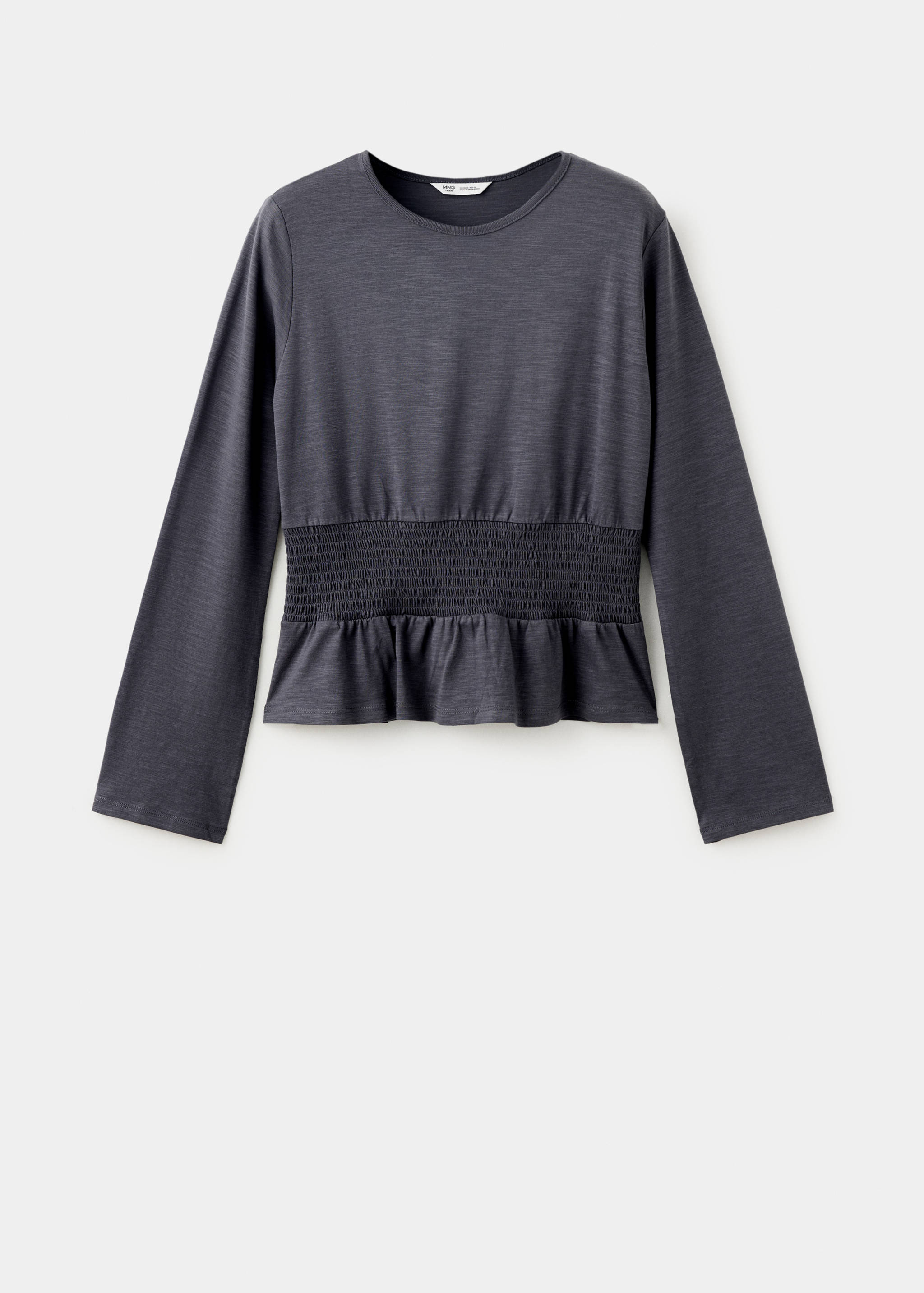 Camiseta gris oscura de manga larga con cintura fruncida y bajo con volantes.