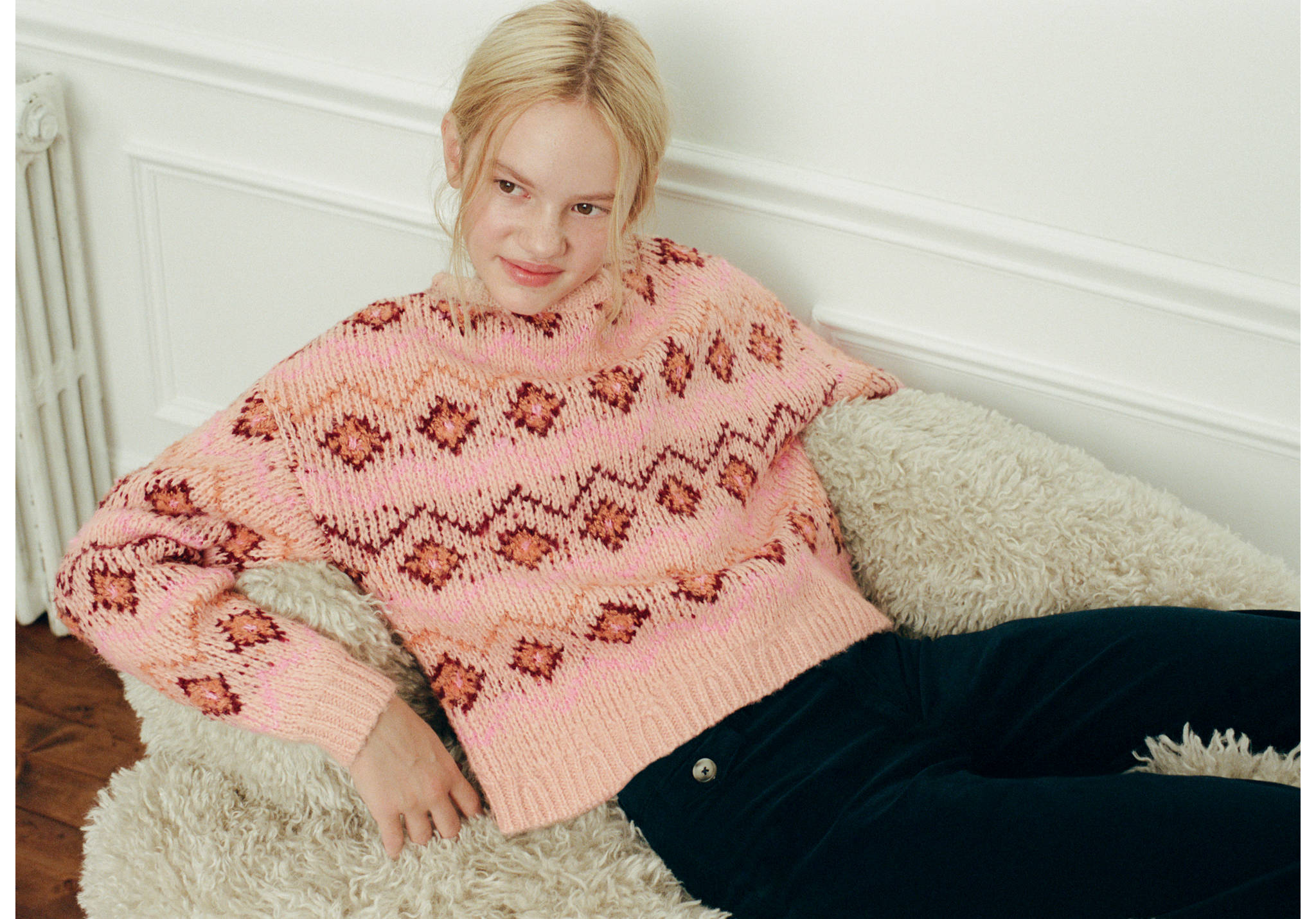 Pink Fair Isle knitted jersey with a ribbed crew neck.