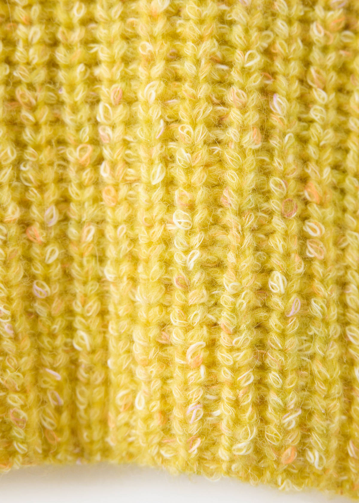 Textured knit sweater — Lime