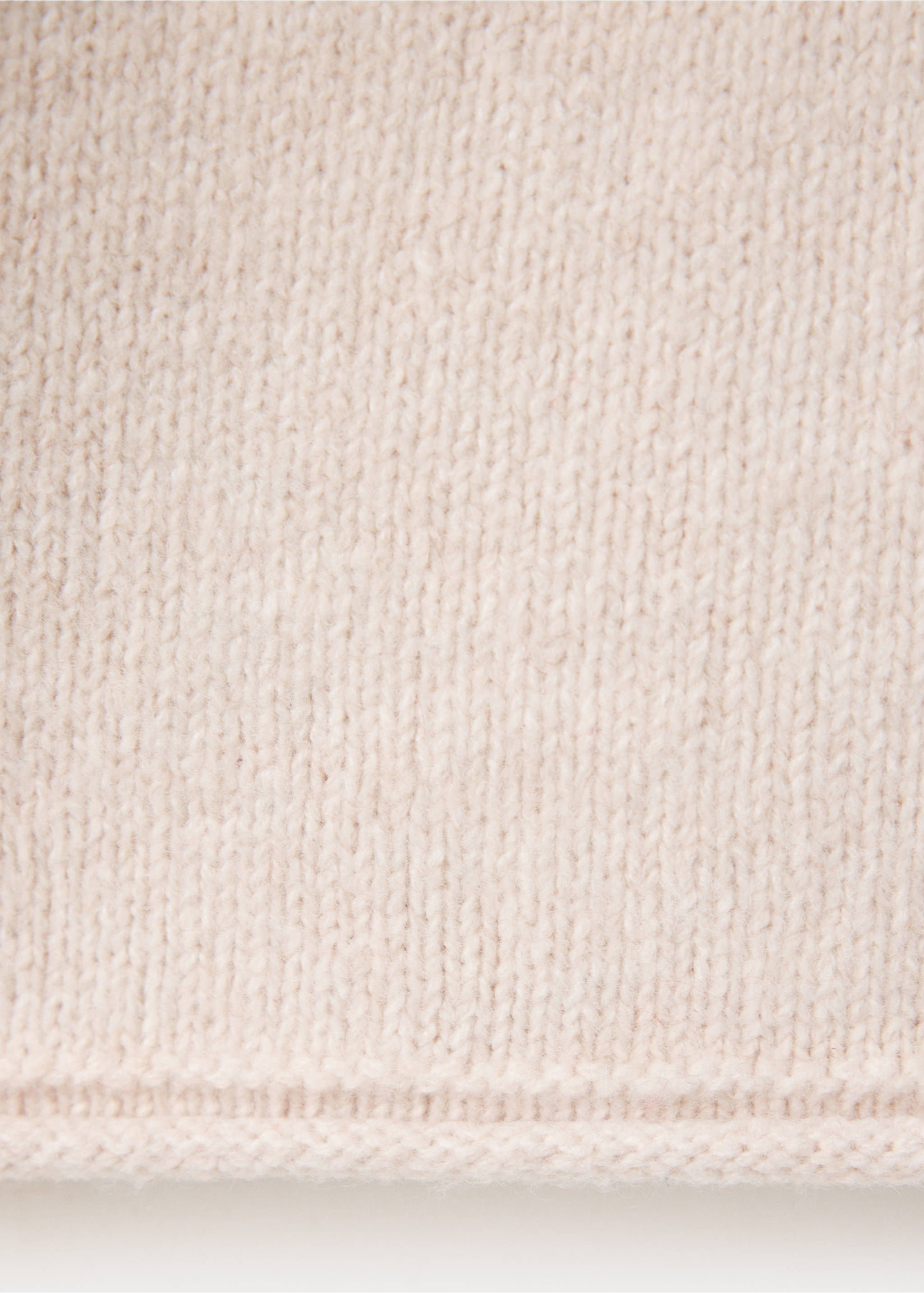 Close-up of a beige jersey knit fabric texture., Off White. Ref: 37019224-00.