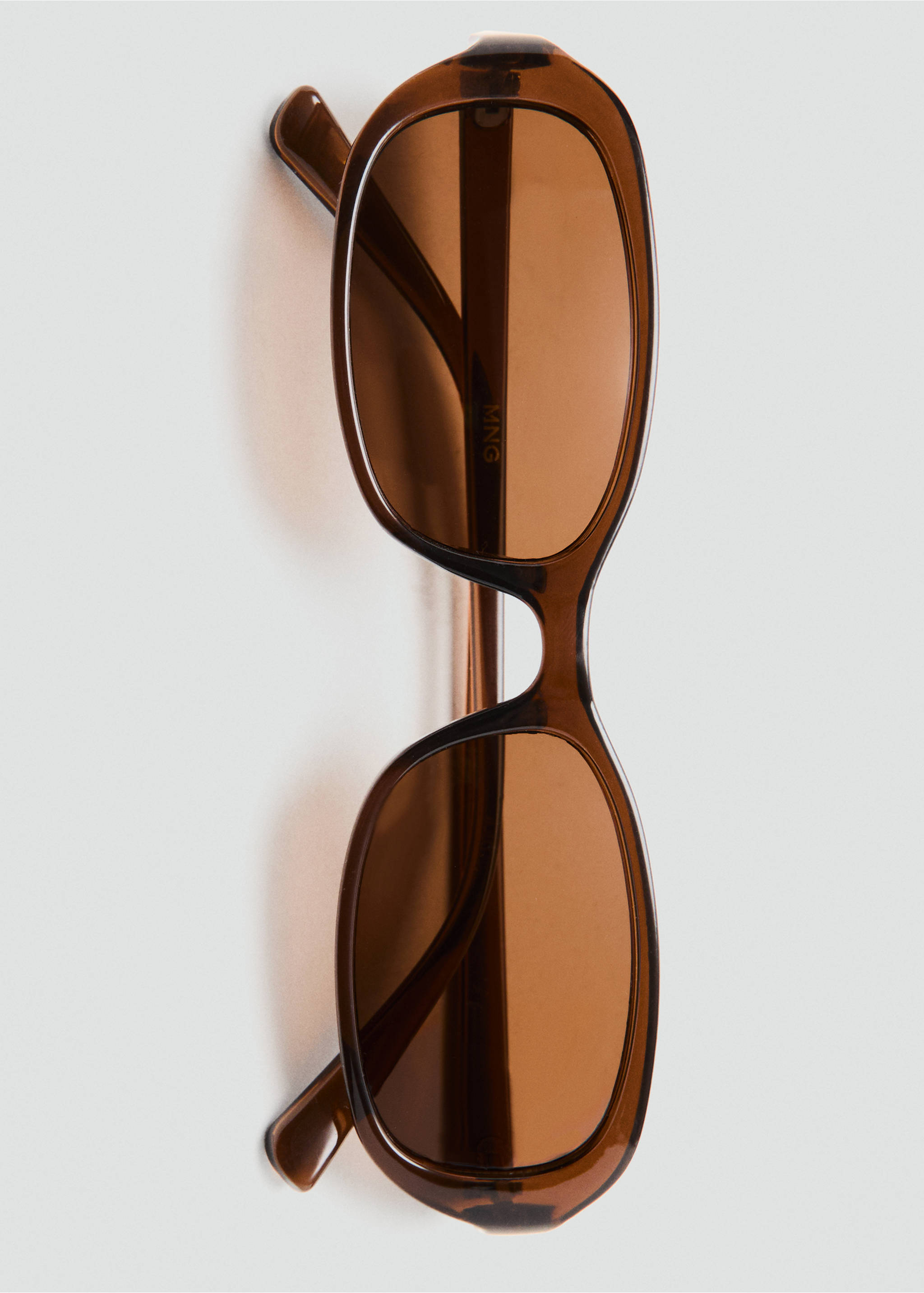 Resin frame sunglasses - Details of the article 2, Brown. Ref: 37021330-00.