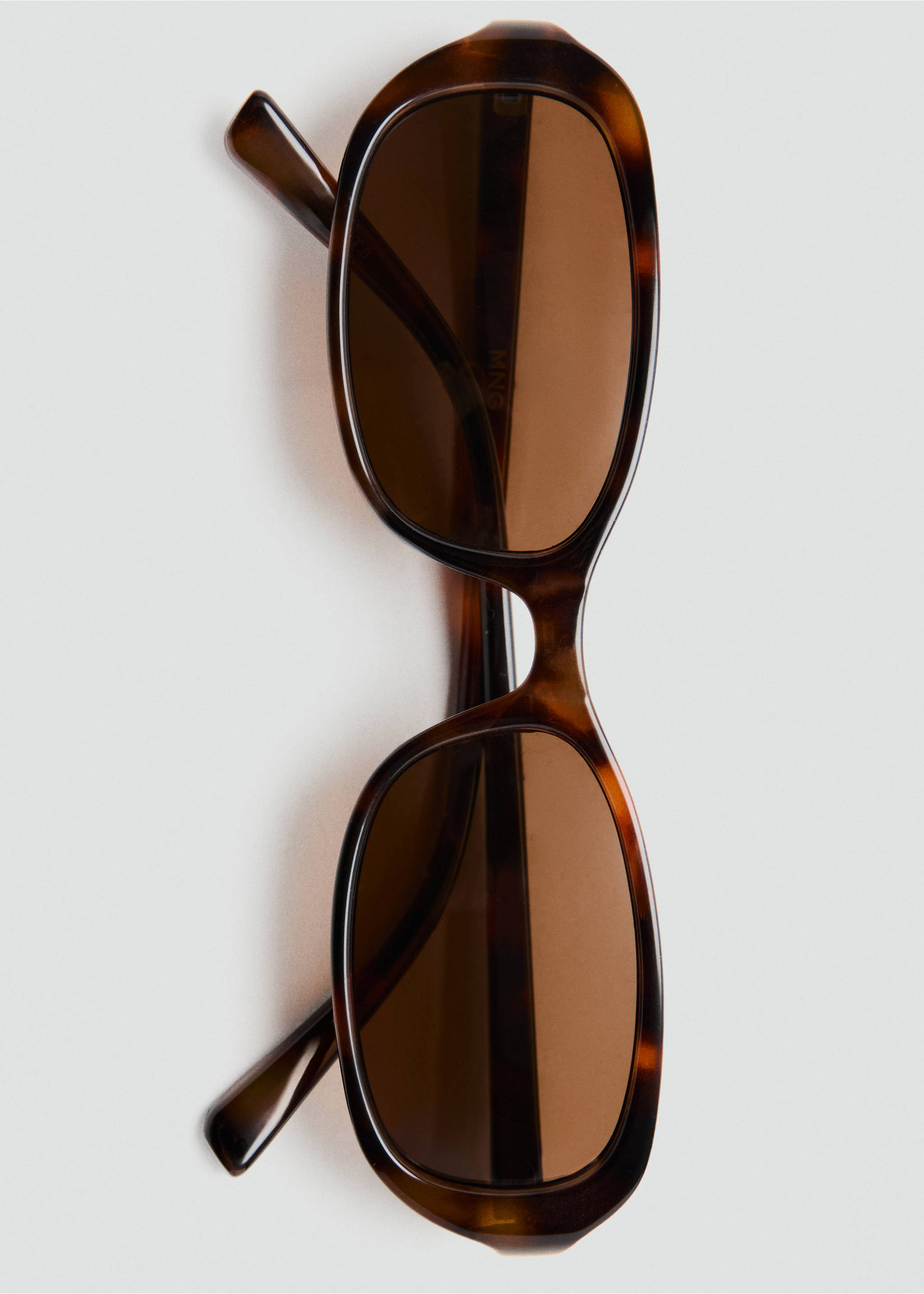 Gafas de sol montura de pasta - Detalle del artículo 2, Chocolate. Ref: 37021330-00.