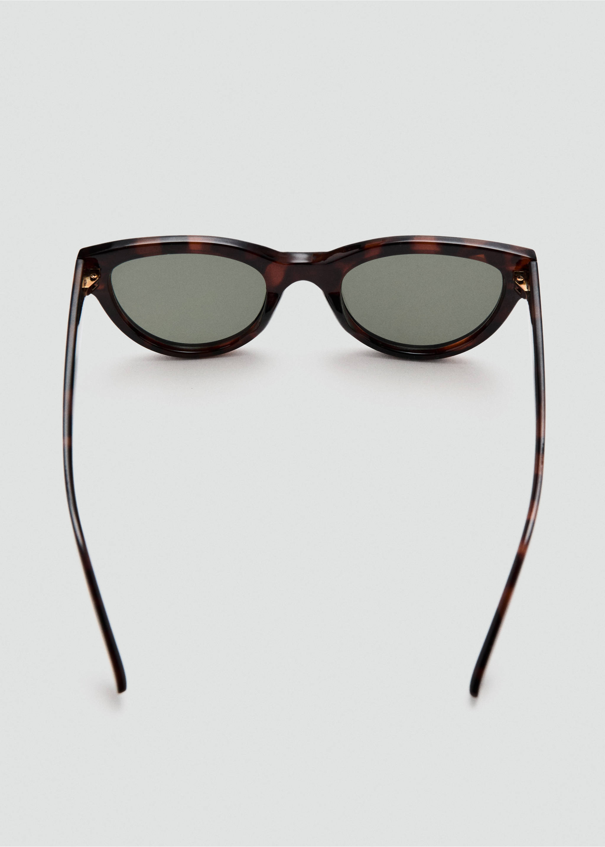 Cat-eye sunglasses - Details of the article 1, Chocolate. Ref: 37021331-00.