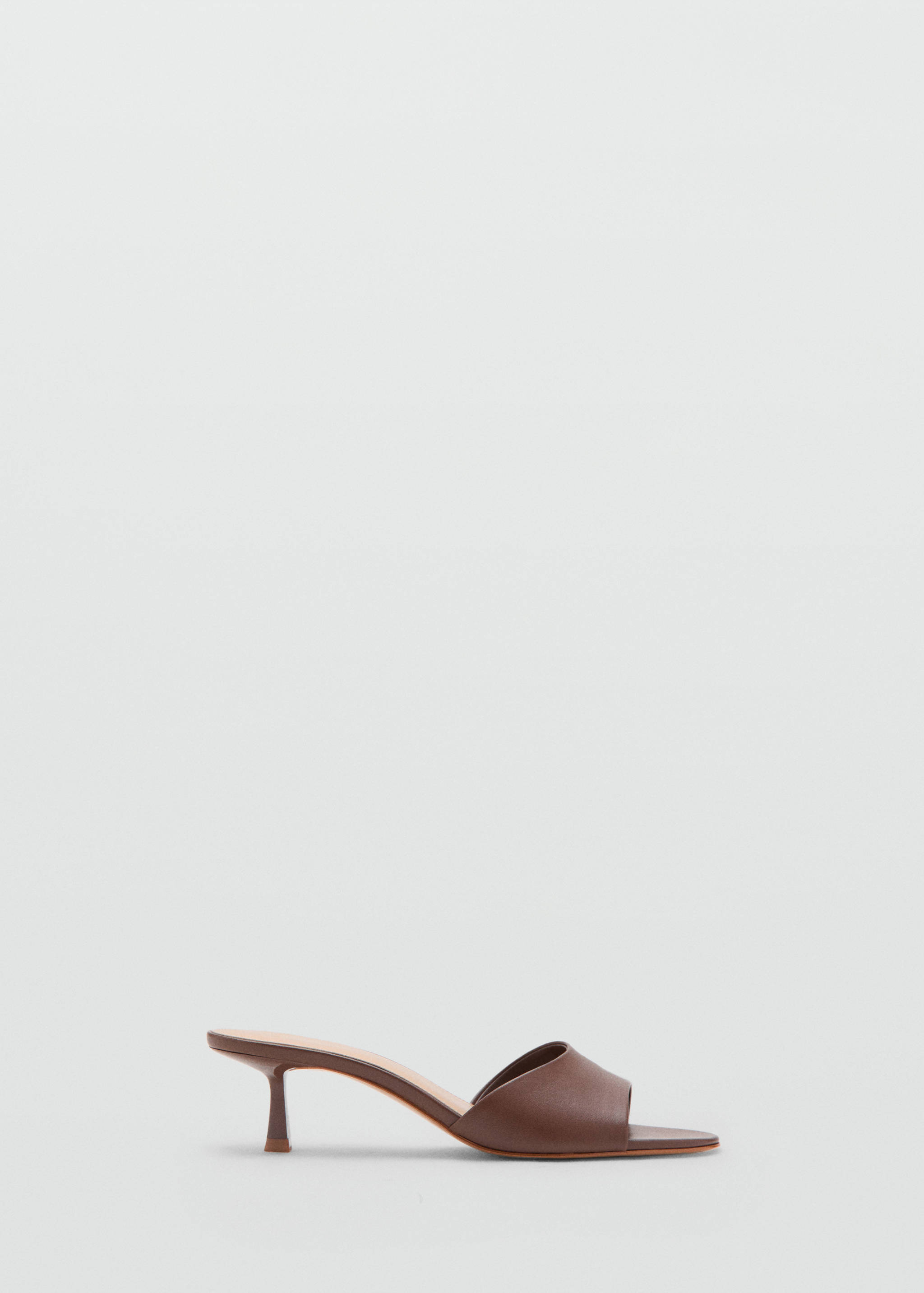 Heel non-structured sandals - Article without model