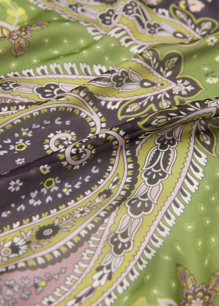 Pañuelo estampado paisley