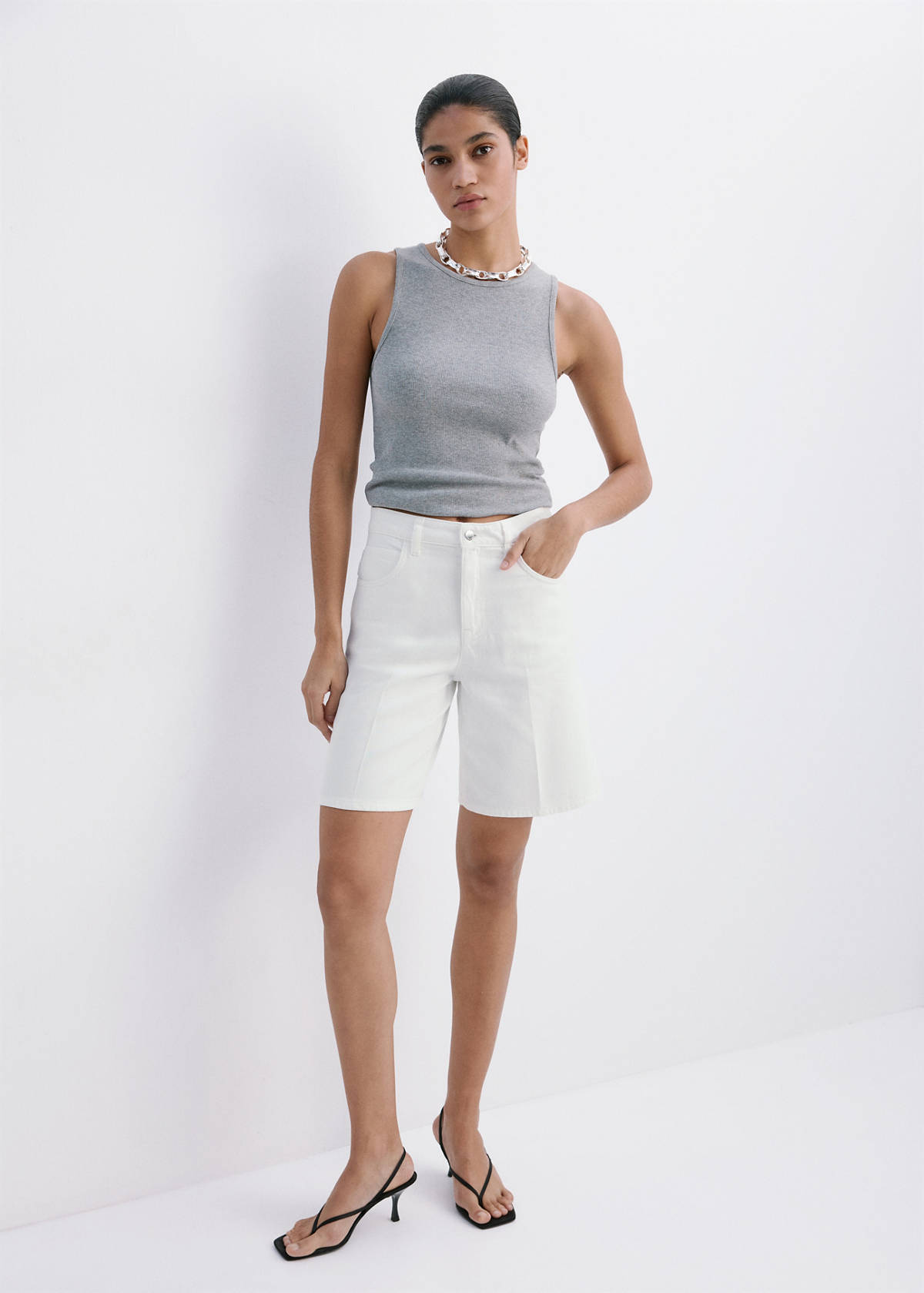 Straight-fit denim bermuda shorts — White