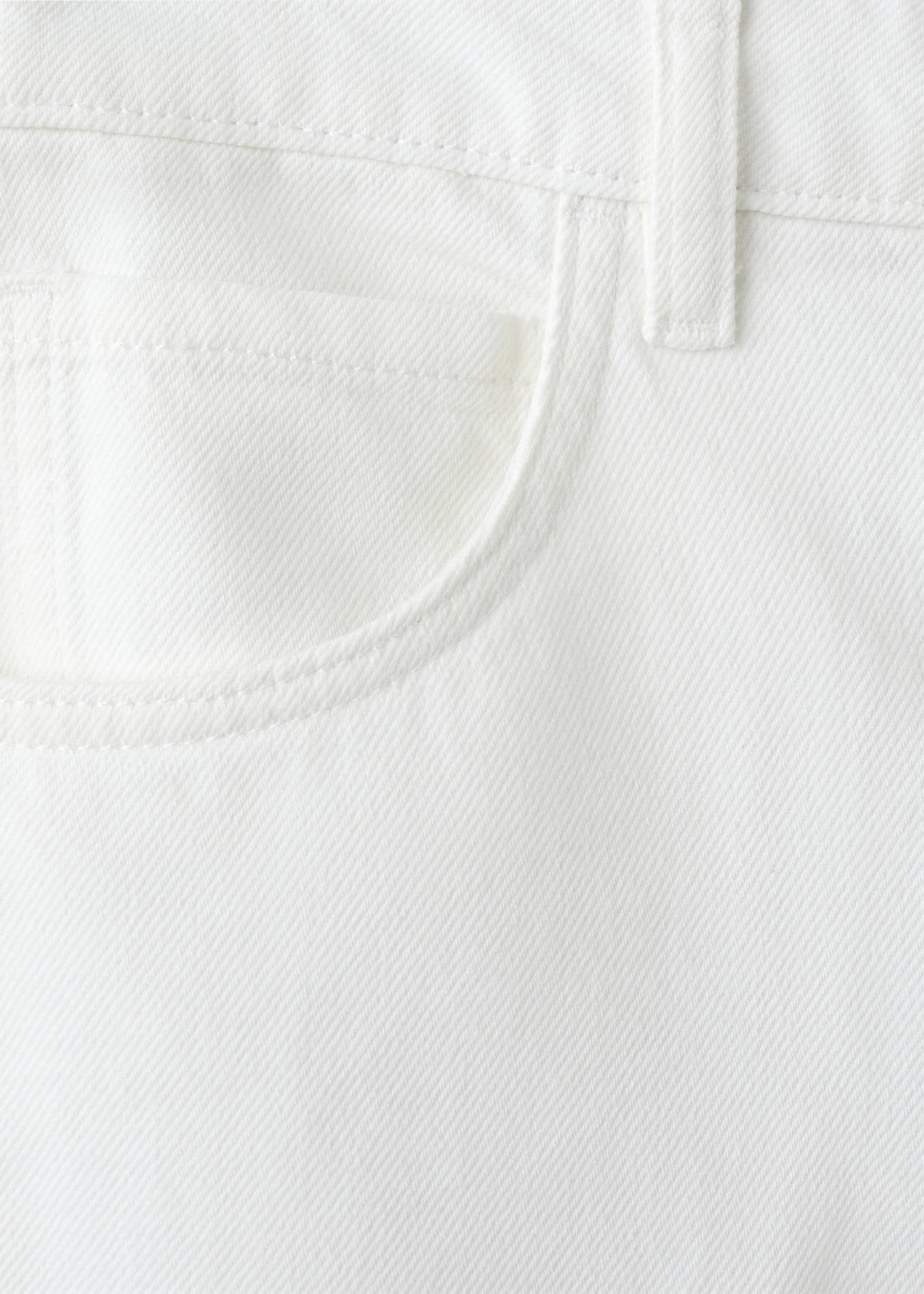 Straight-fit denim bermuda shorts — White