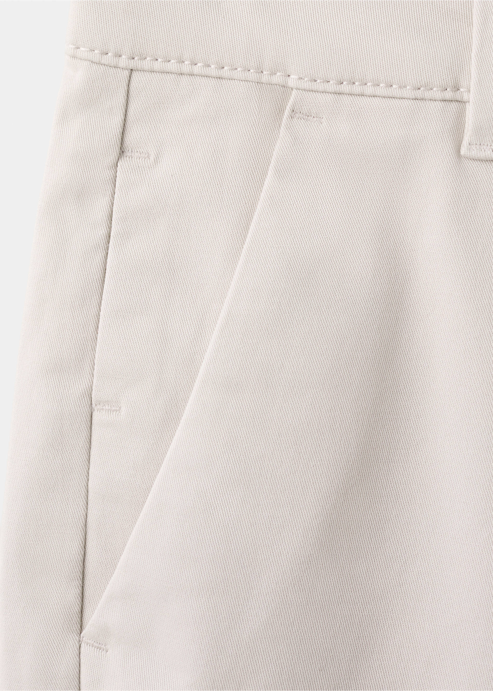 Pantalon chino avec ourlet - Détail de l'article 0, Gris glacé. Ref: 37021365-00.