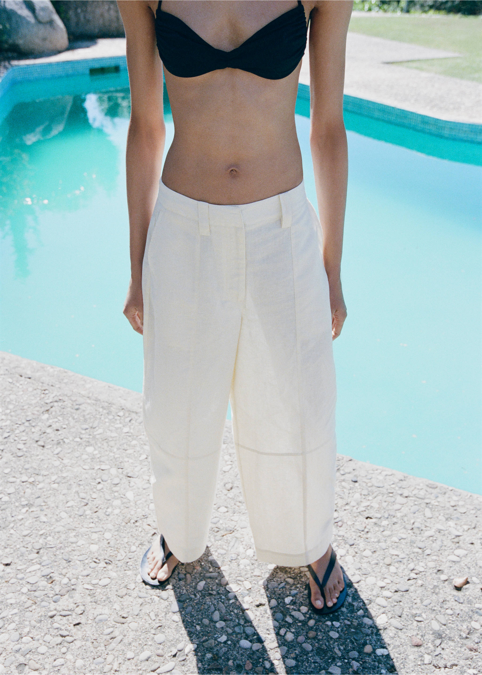 Linen balloon trousers - Details of the article 1, Ecru. Ref: 37021368-00.