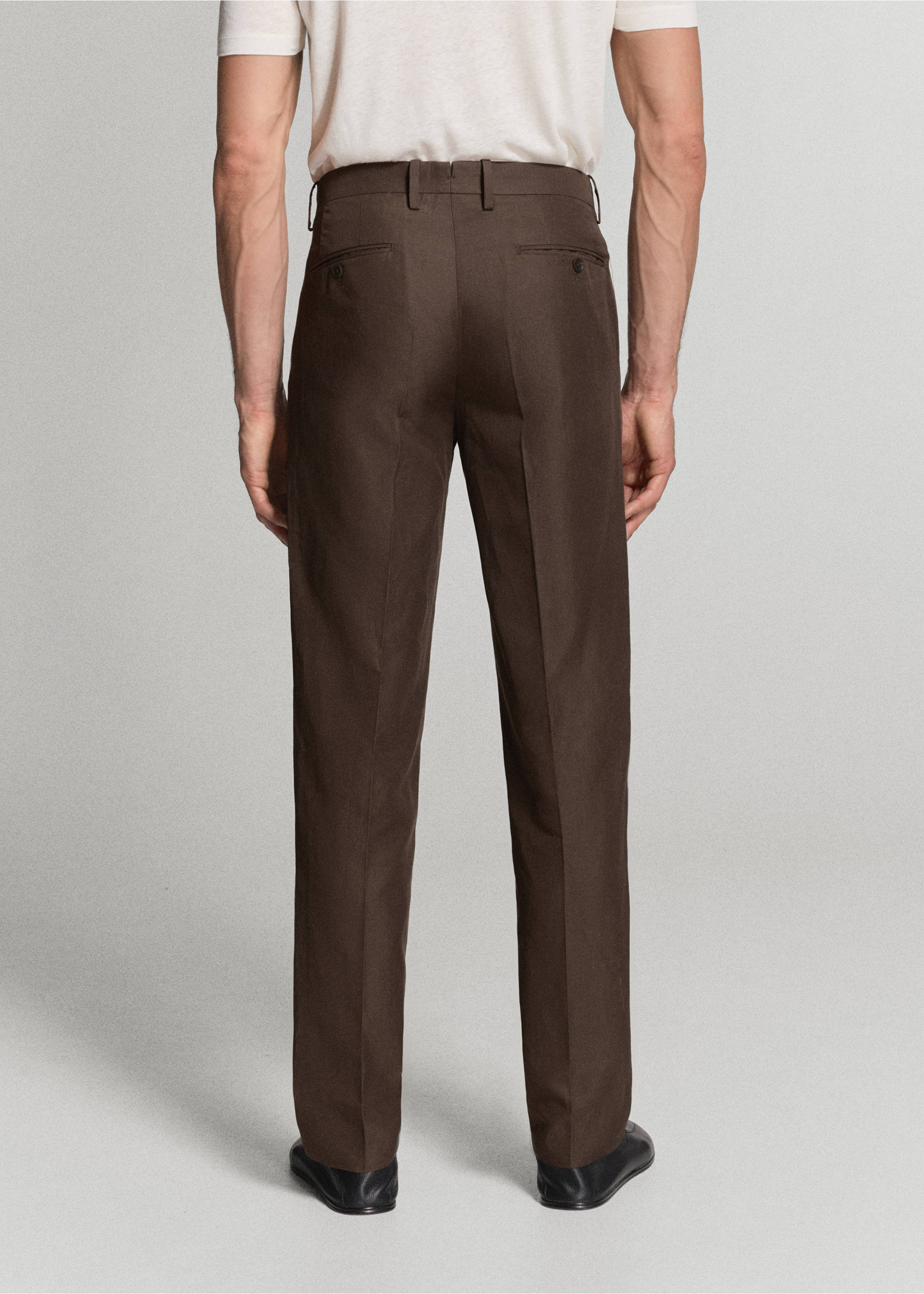 Pantalón traje mezcla lyocell  lino - Reverso del artículo, Marrón. Ref: 37021372-02.