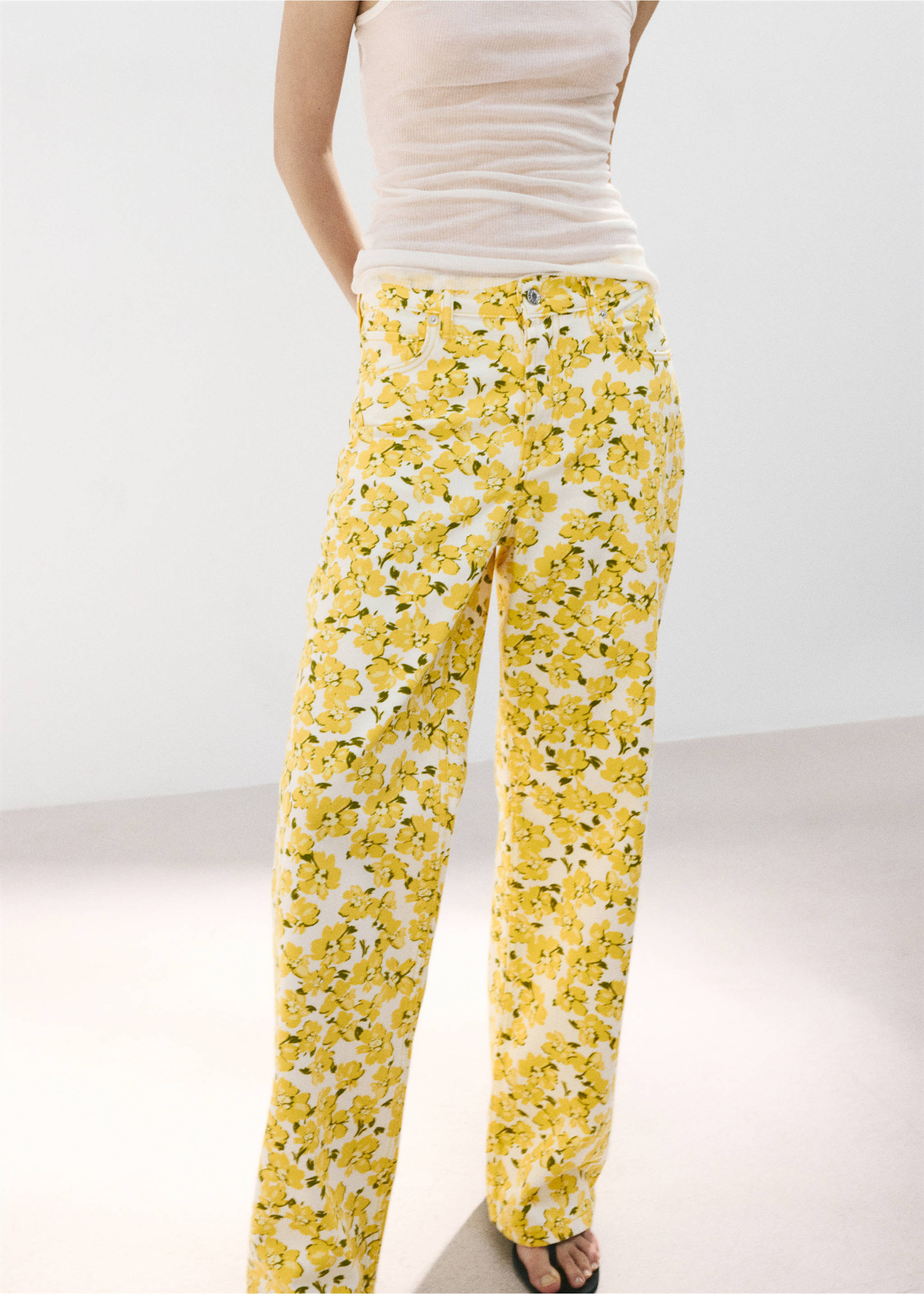 Straight-leg jeans with floral pattern - Medium plane, Yellow. Ref: 37021380-00.