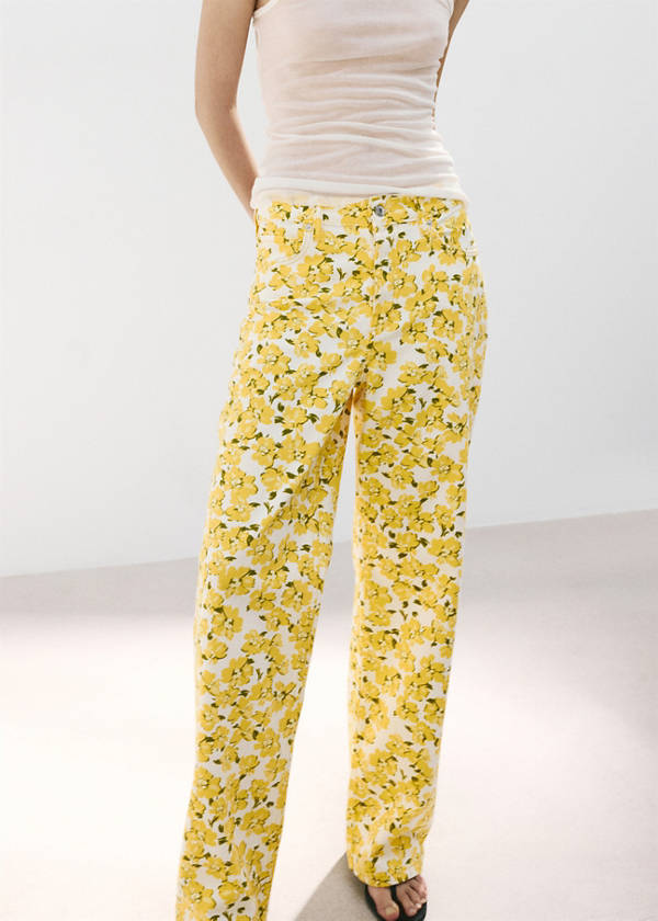 Straight-leg jeans with floral pattern — Yellow