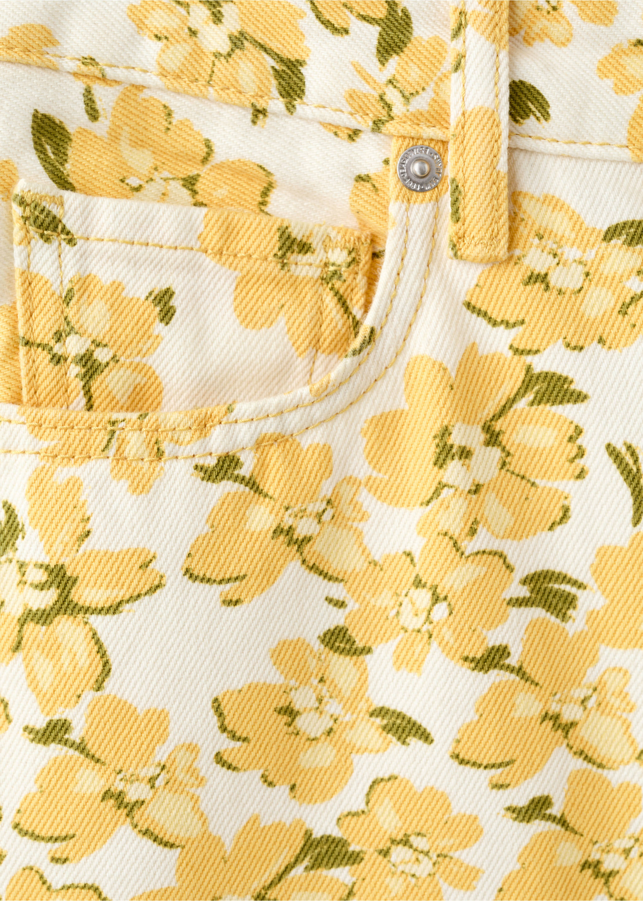 Straight-leg jeans with floral pattern - Details of the article 0, Yellow. Ref: 37021380-00.