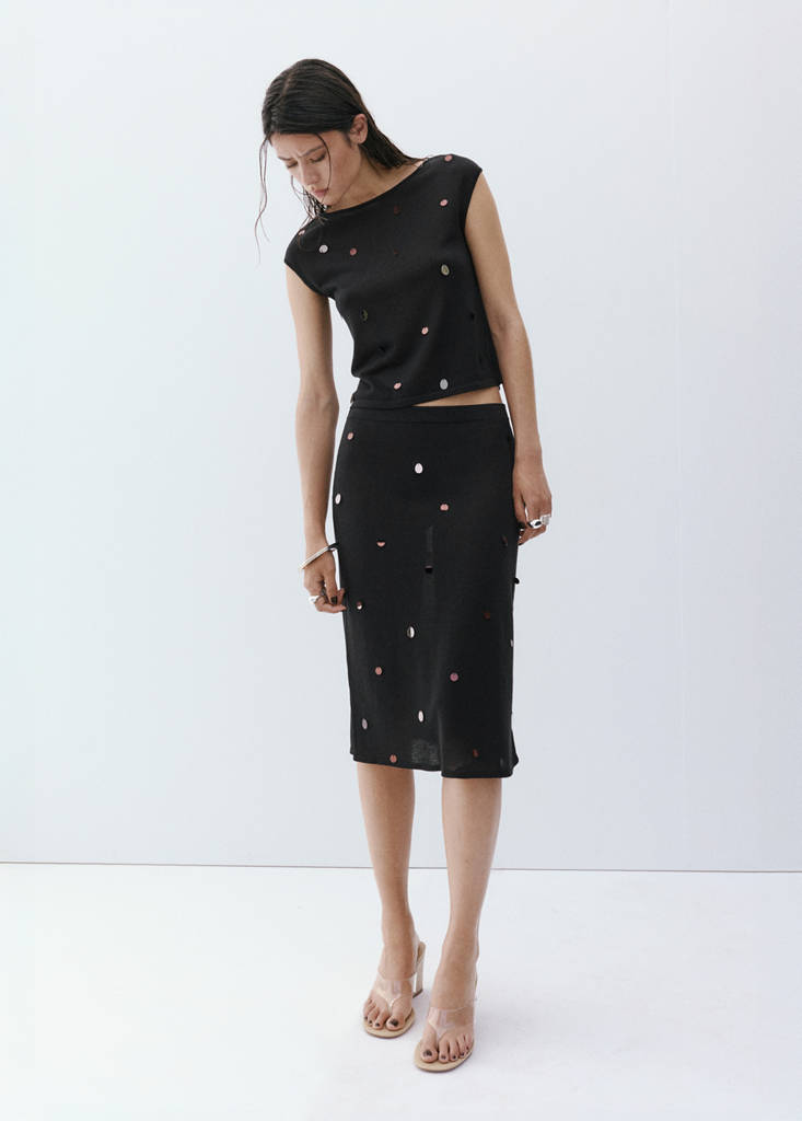 Short-sleeve sequin top — Black