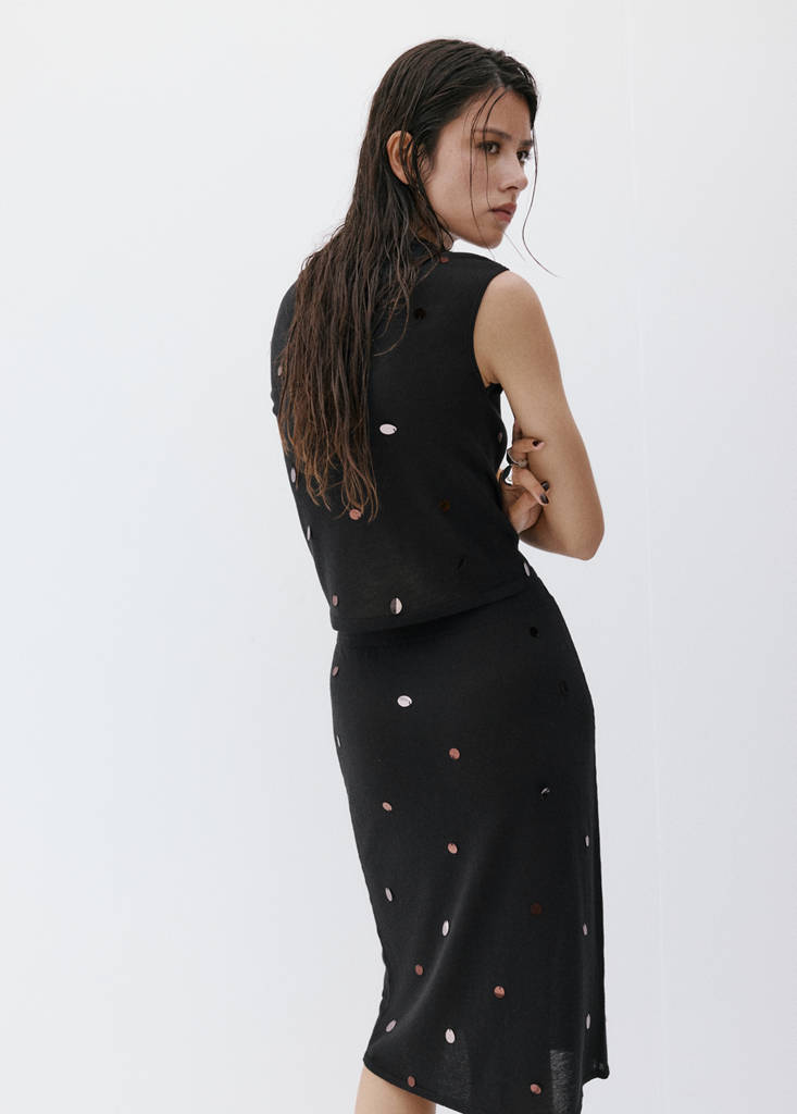 Short-sleeve sequin top — Black