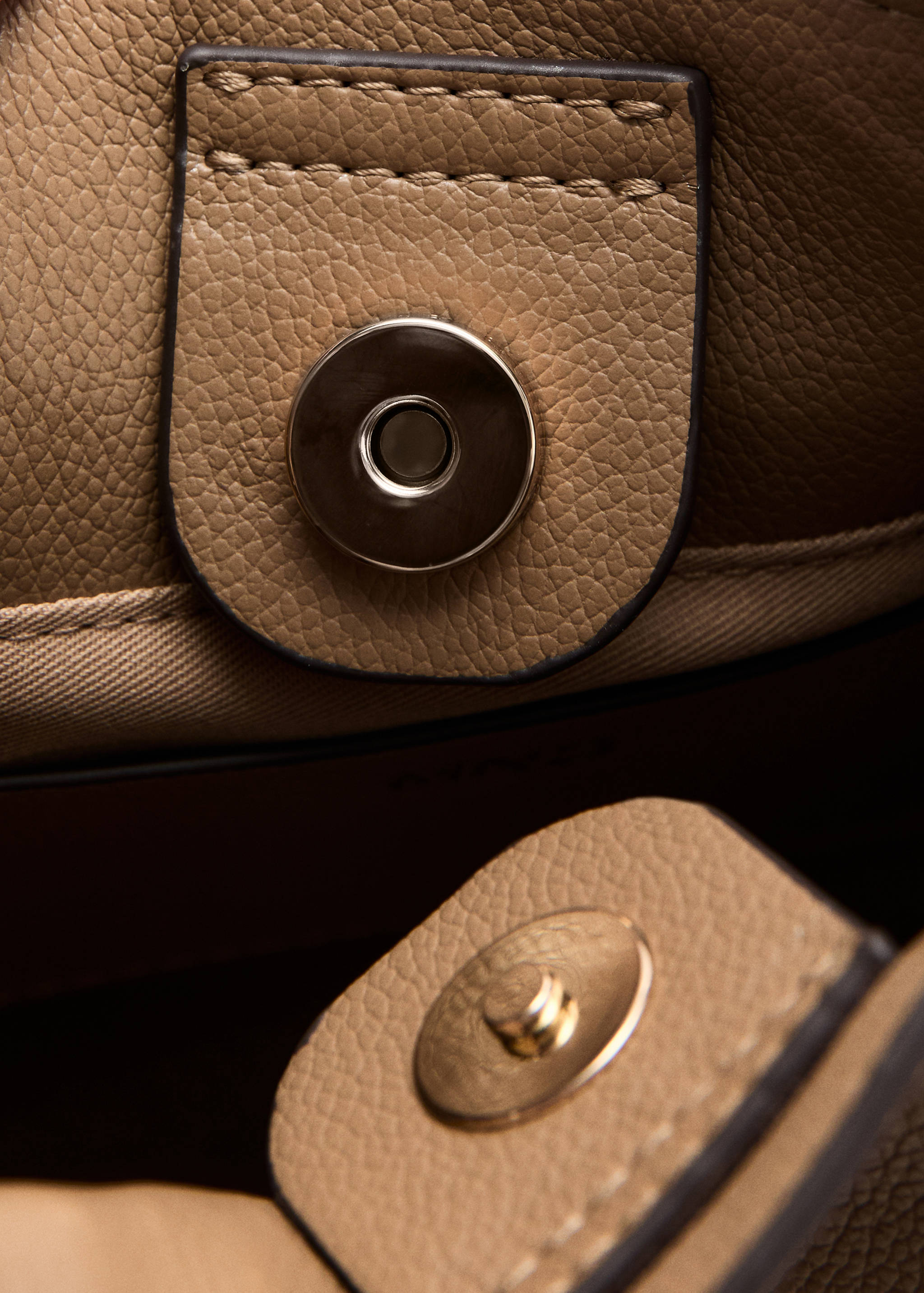 Bolso bucket efecto piel - Detalle del artículo 2