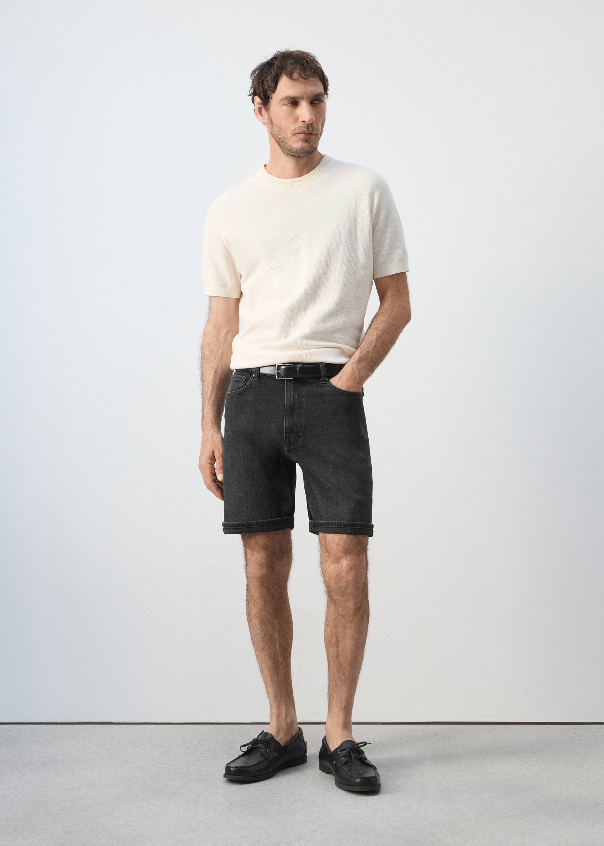 Slim fit turn-up Bermuda shorts - General plane, Black denim. Ref: 37021414-00.