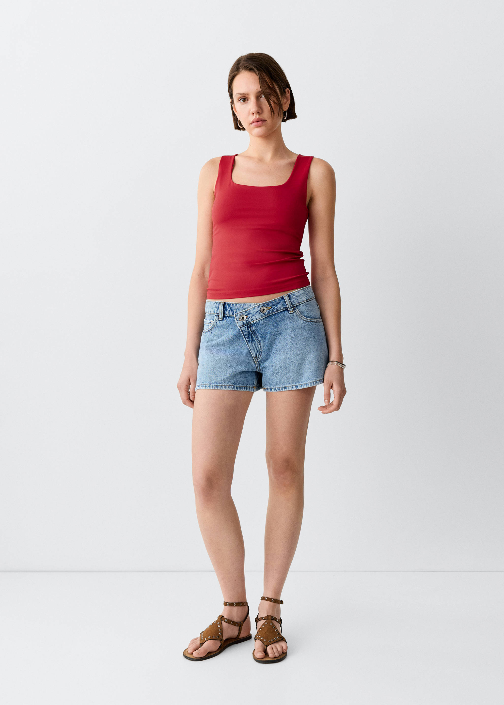 Square-neck strappy top - General plane