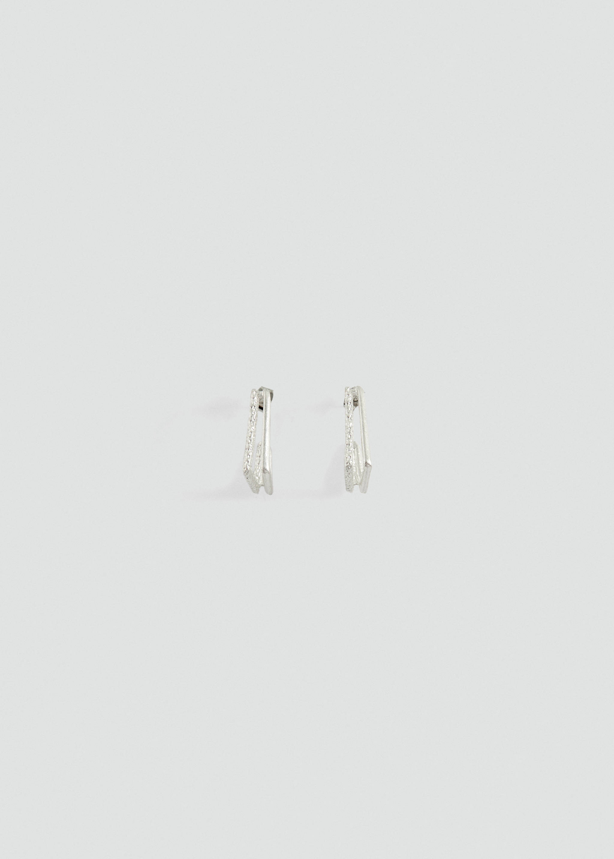 Textured square earrings - Article without model
