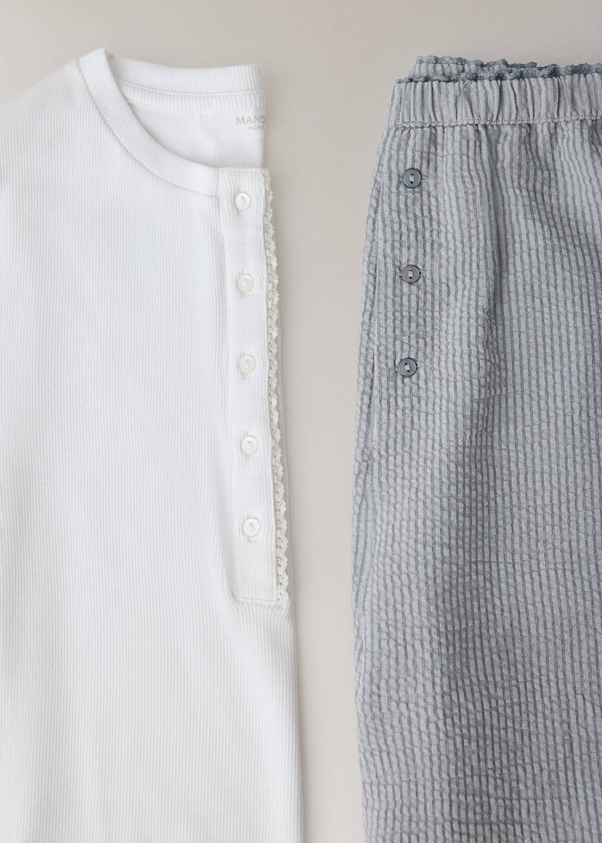 Seersucker striped two-piece pyjamas — Blue