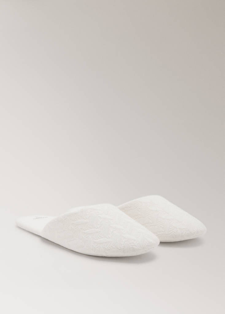 Open house slippers — Ivory White