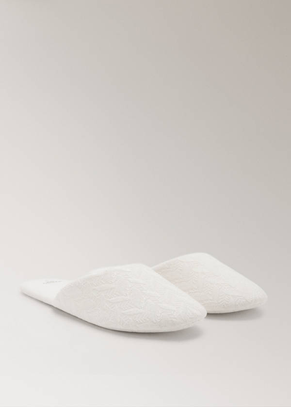 Open house slippers — Ivory White