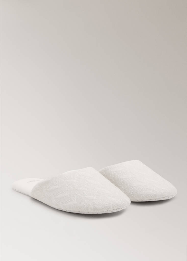 Open house slippers — Grey