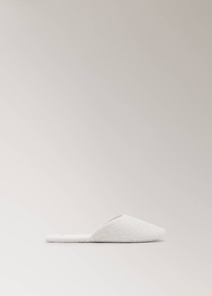 Open house slippers — Grey