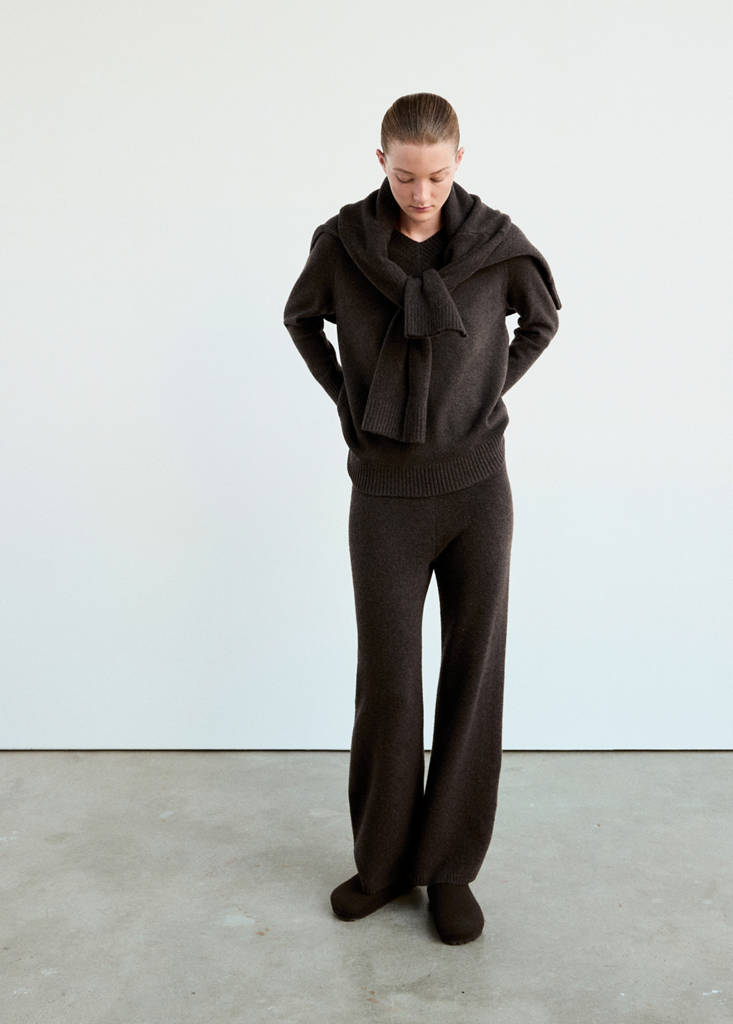 Jersey pyjama jumper with V-neck — Chocolate