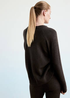 V-neck knit sweater — Chocolate 3