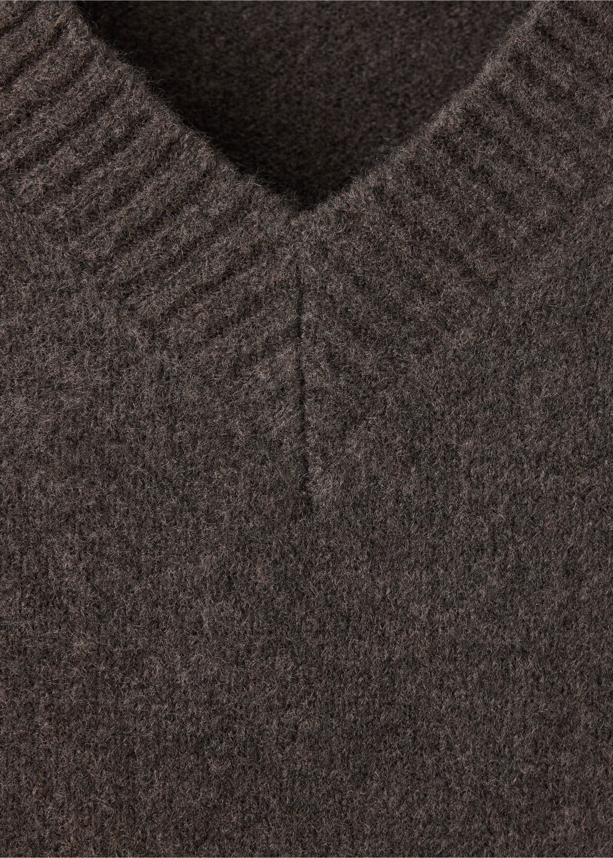 Jersey pyjama jumper with V-neck - Details of the article 8, Chocolate. Ref: 37021442-00.