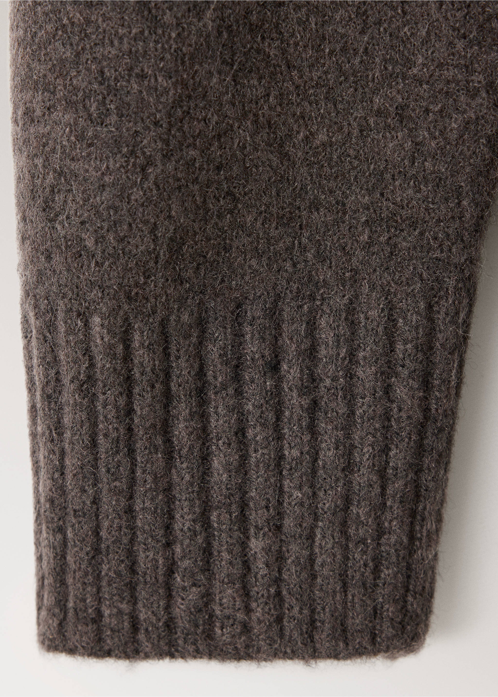 Jersey pyjama jumper with V-neck - Details of the article 0, Chocolate. Ref: 37021442-00.