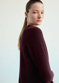 V-neck knit sweater — Burgundy 5