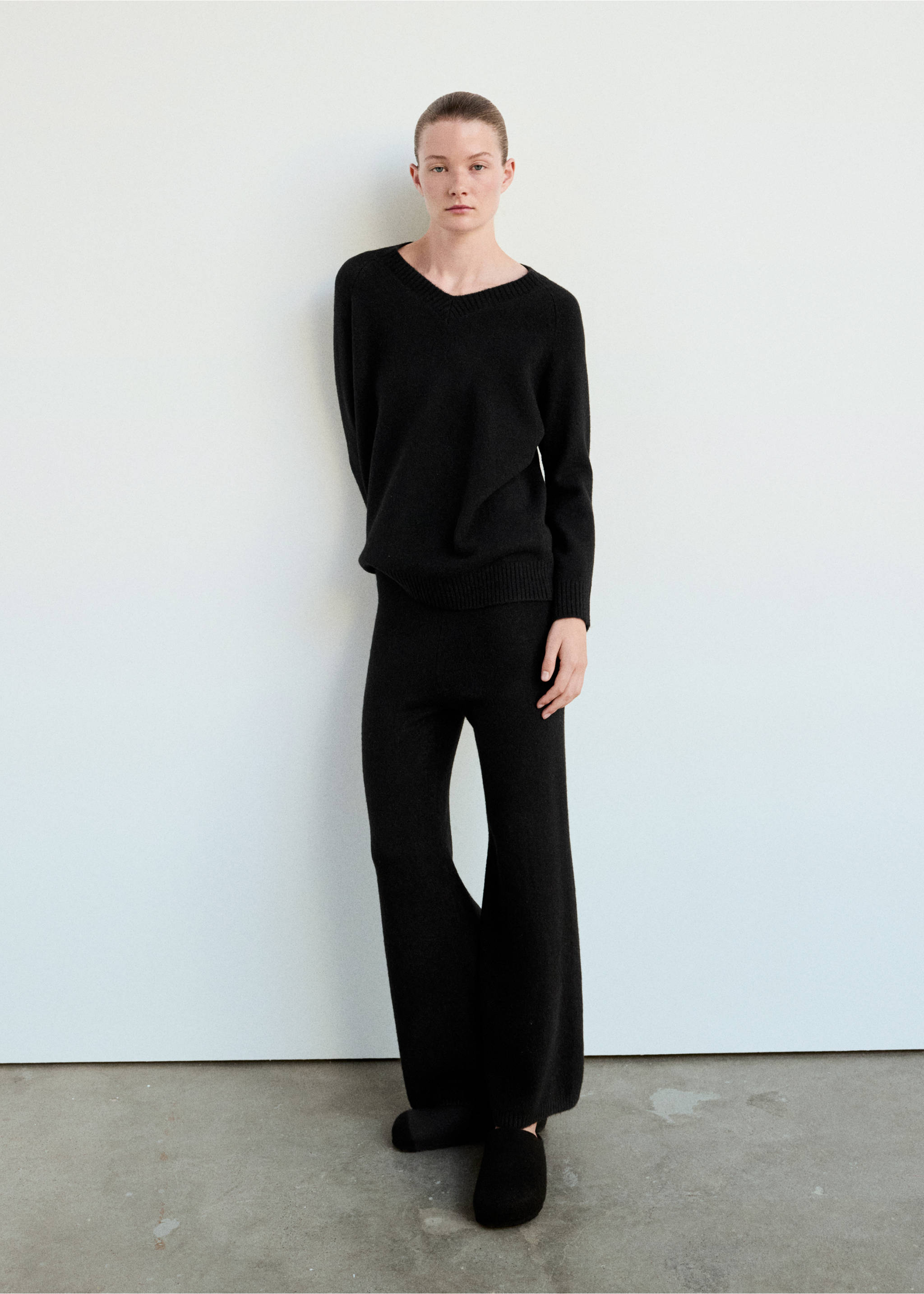 Jersey pyjama jumper with V-neck - General plane, Black. Ref: 37021442-00.