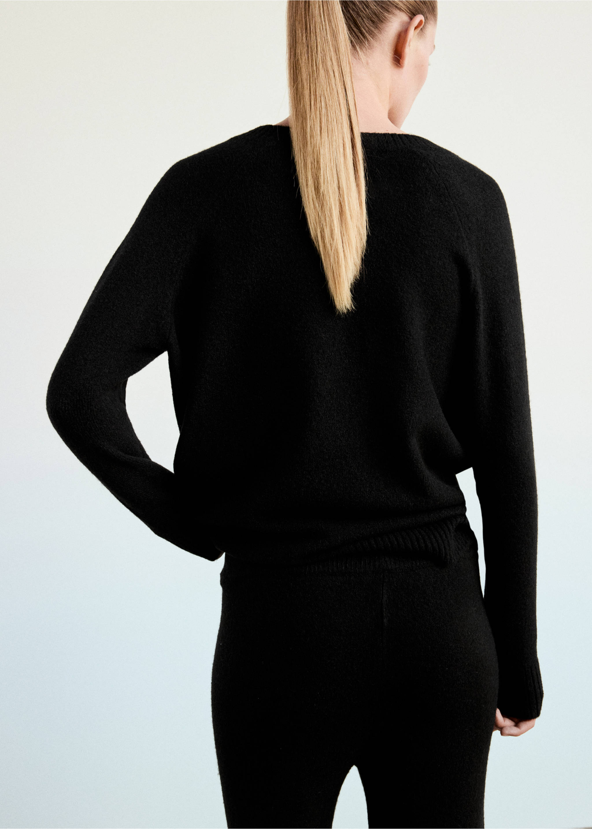 Jersey pyjama jumper with V-neck - Reverse of the article, Black. Ref: 37021442-00.