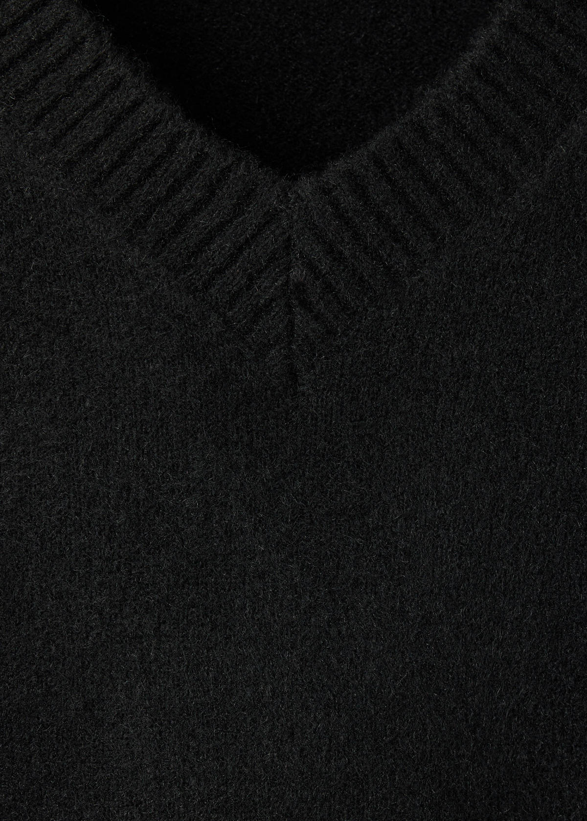 V-neck knit sweater — Black