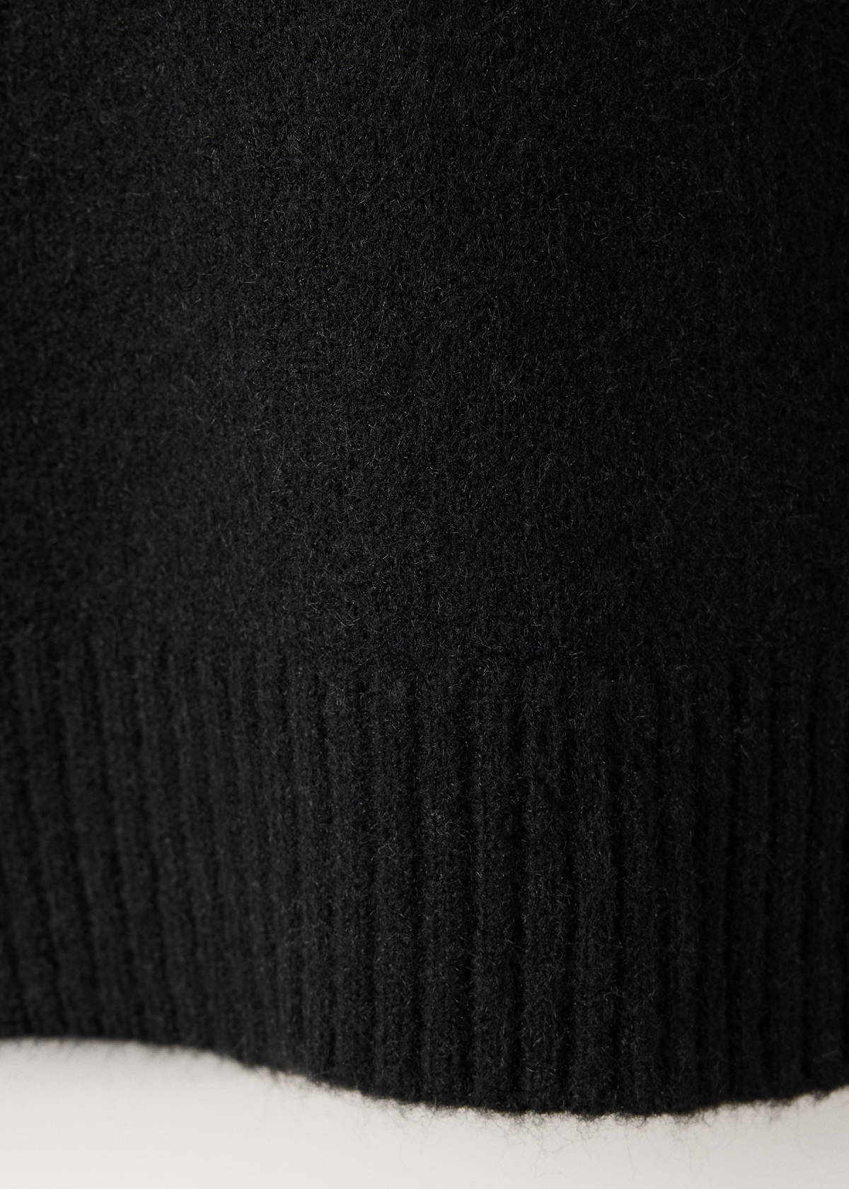V-neck knit sweater — Black