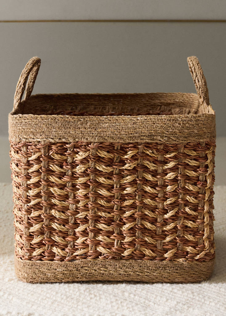 Large braided border basket — Pink