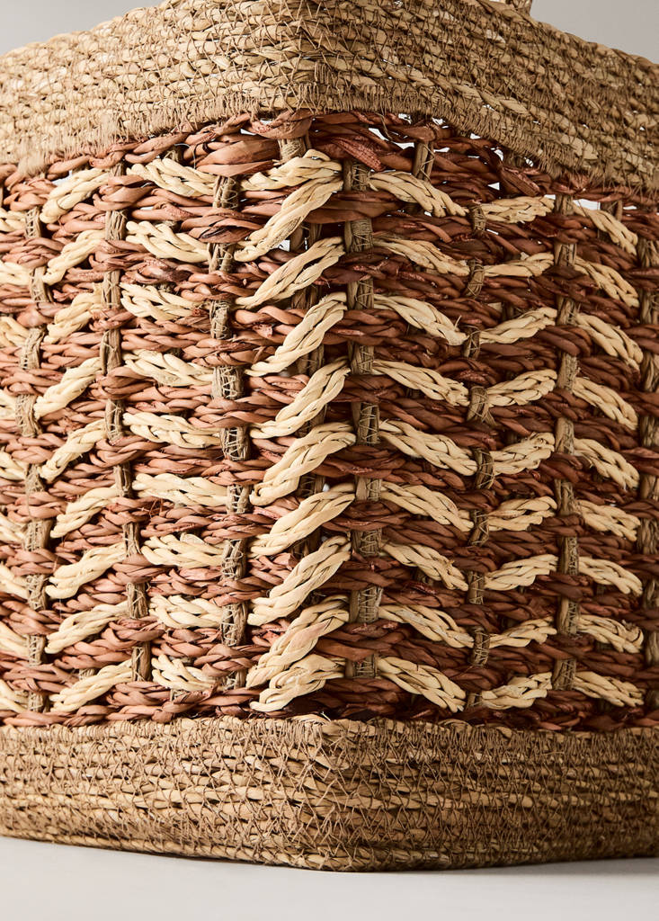 Large braided border basket — Pink