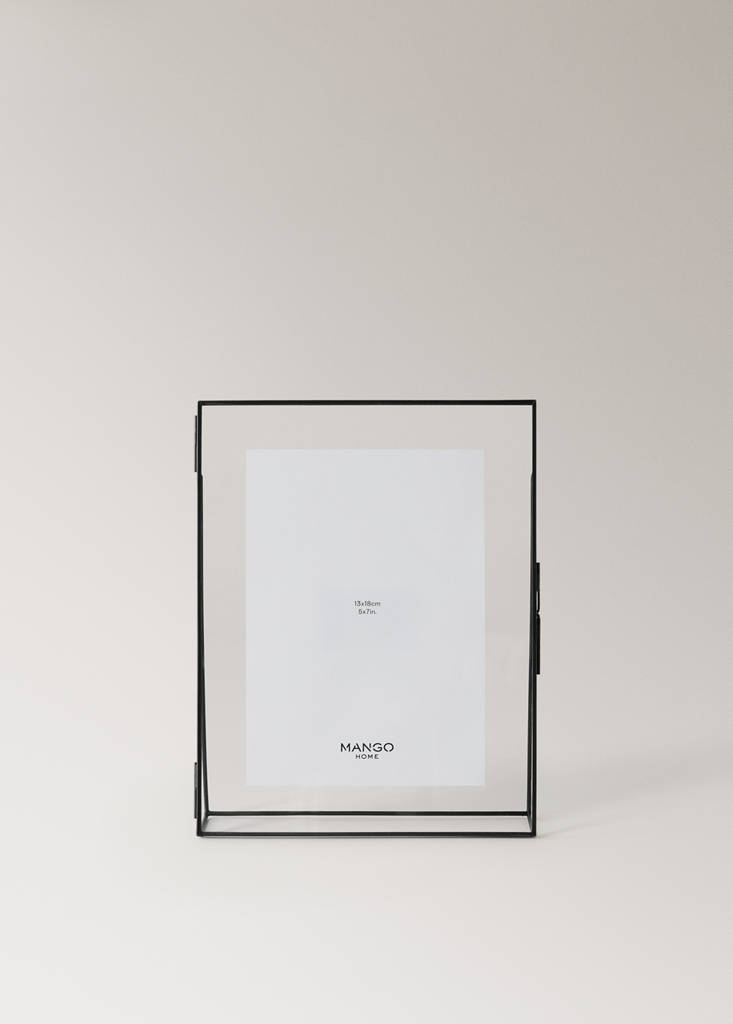 Large frame with metal edge and triangular base — Black