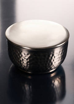 Wooden box with hammered metal effect — Silver 1