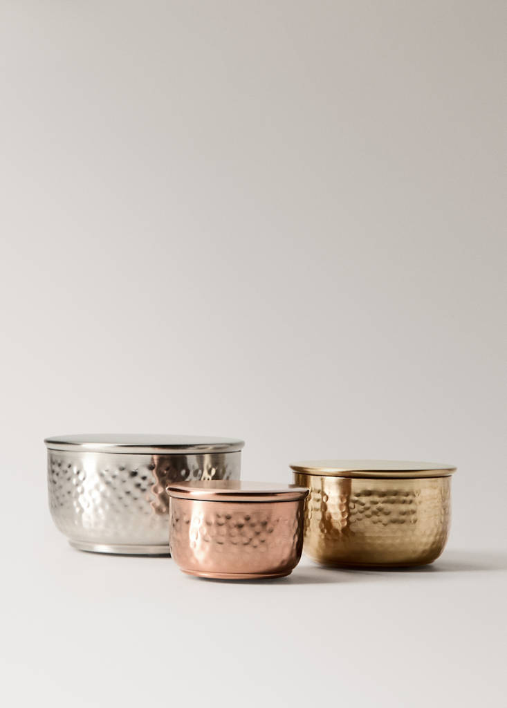Wooden box with hammered metal effect — Silver