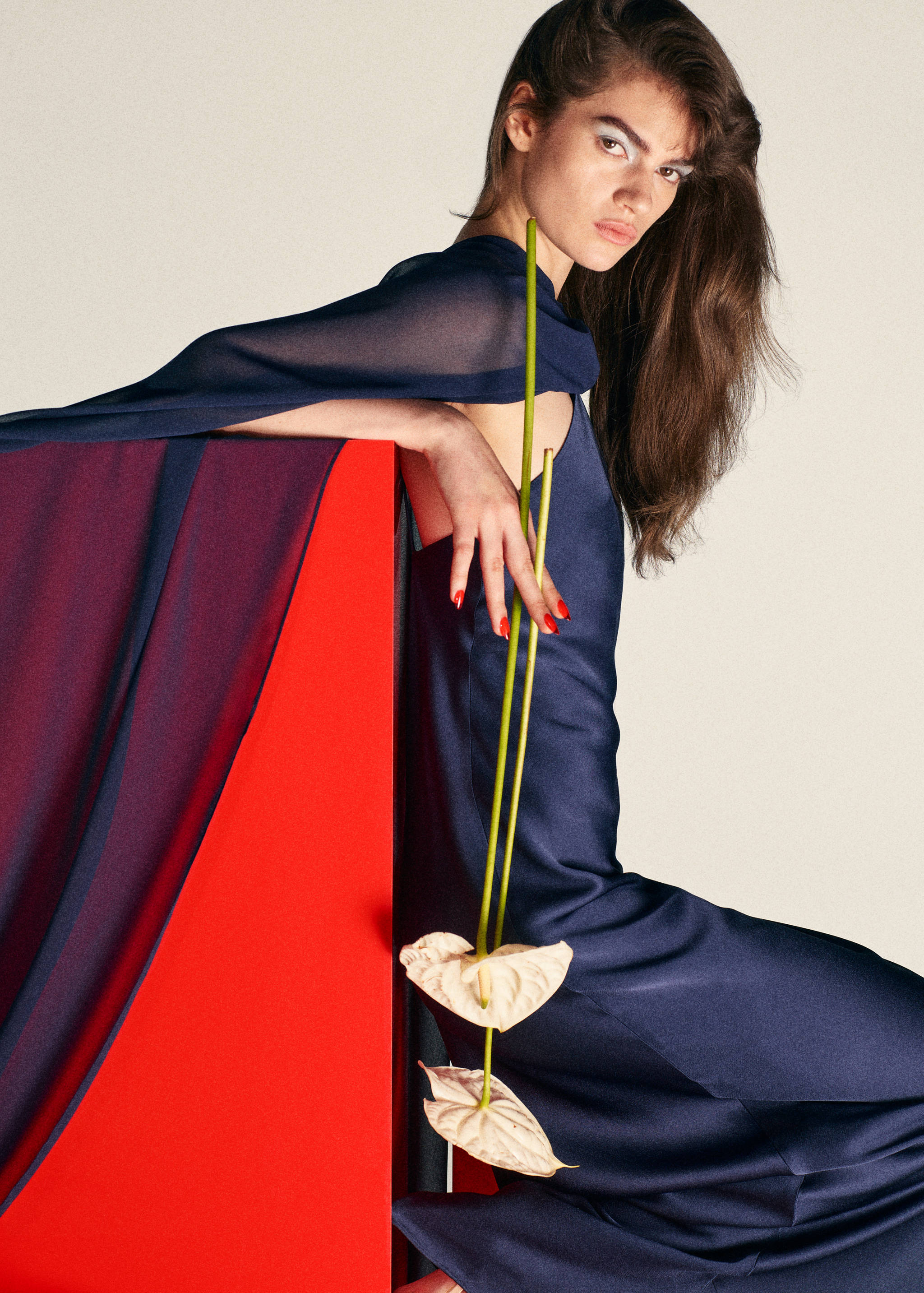 Satin halter neck dress - Medium plane
