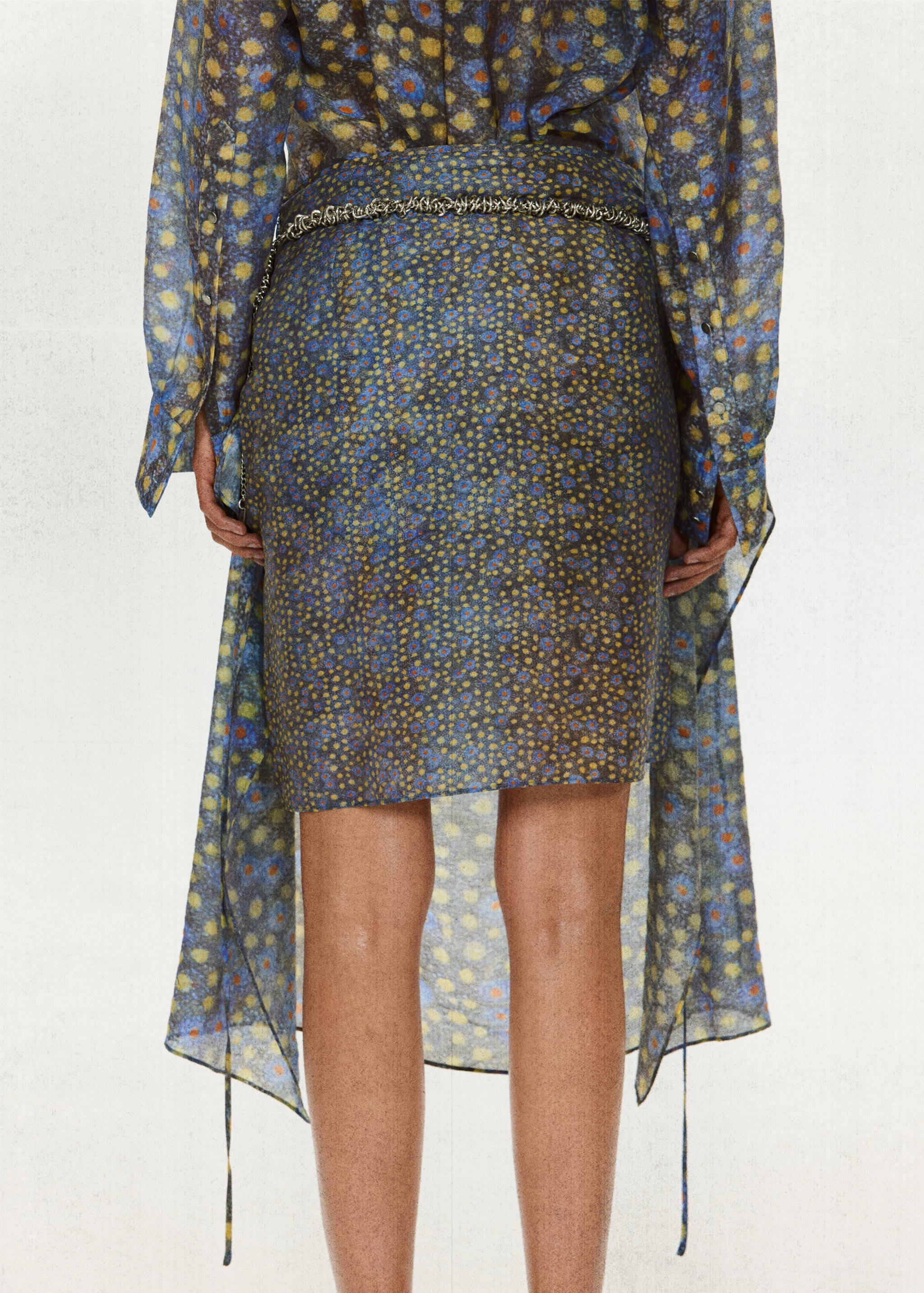 Jupe midi imprimé floral - Plan moyen