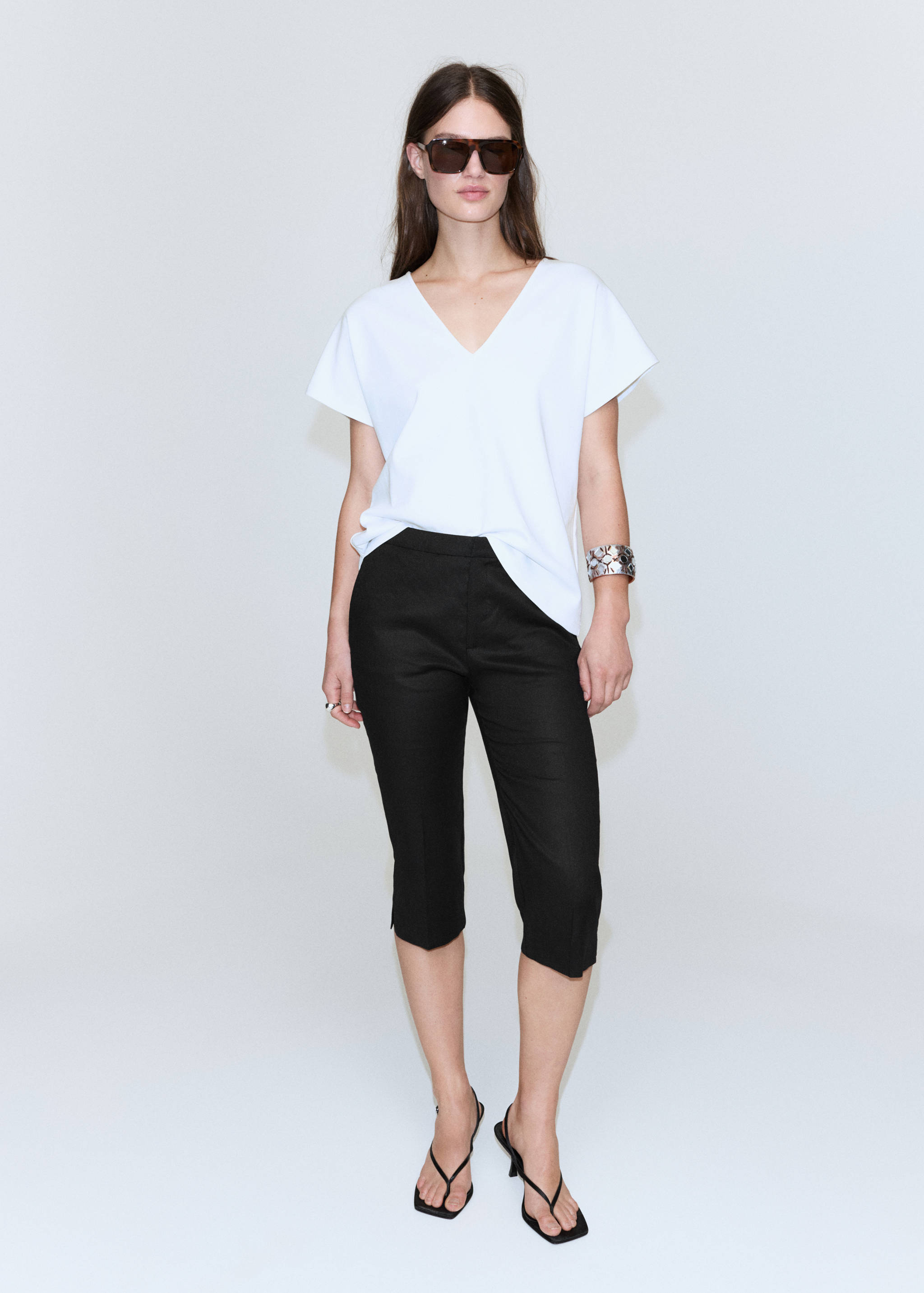 V-neck cotton T-shirt - General plane