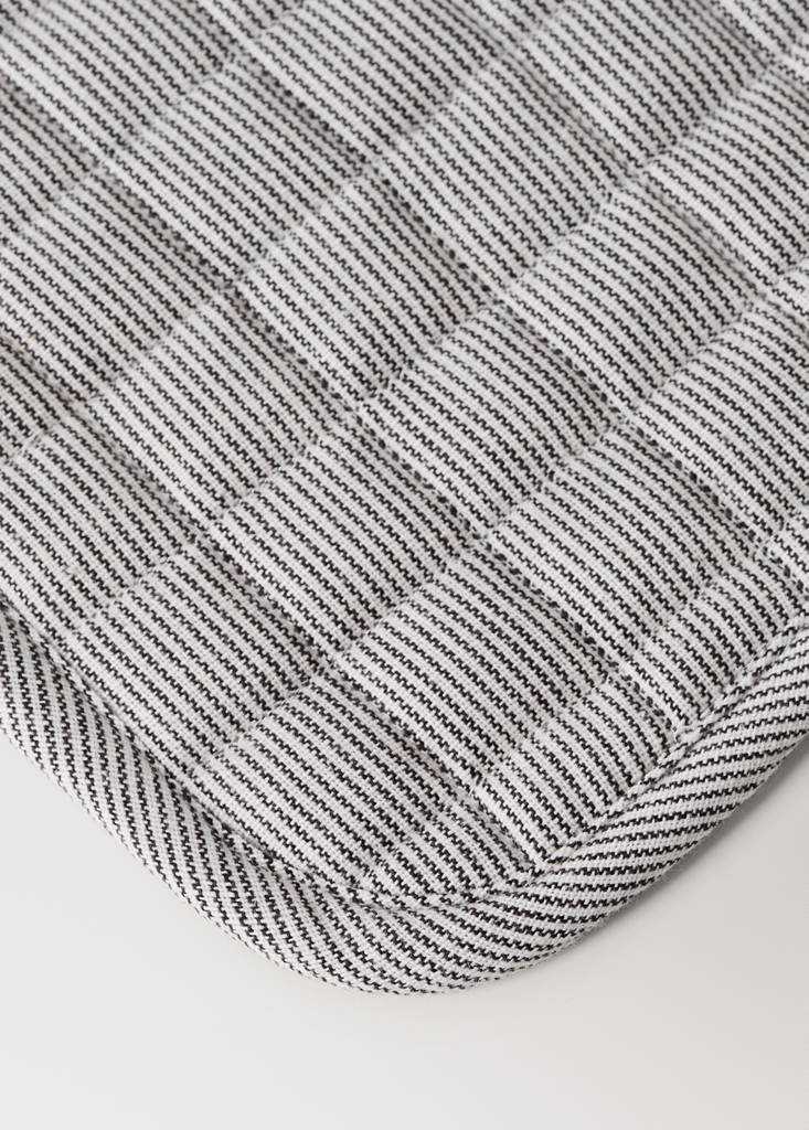 Striped printed cotton oven mitt — Grey