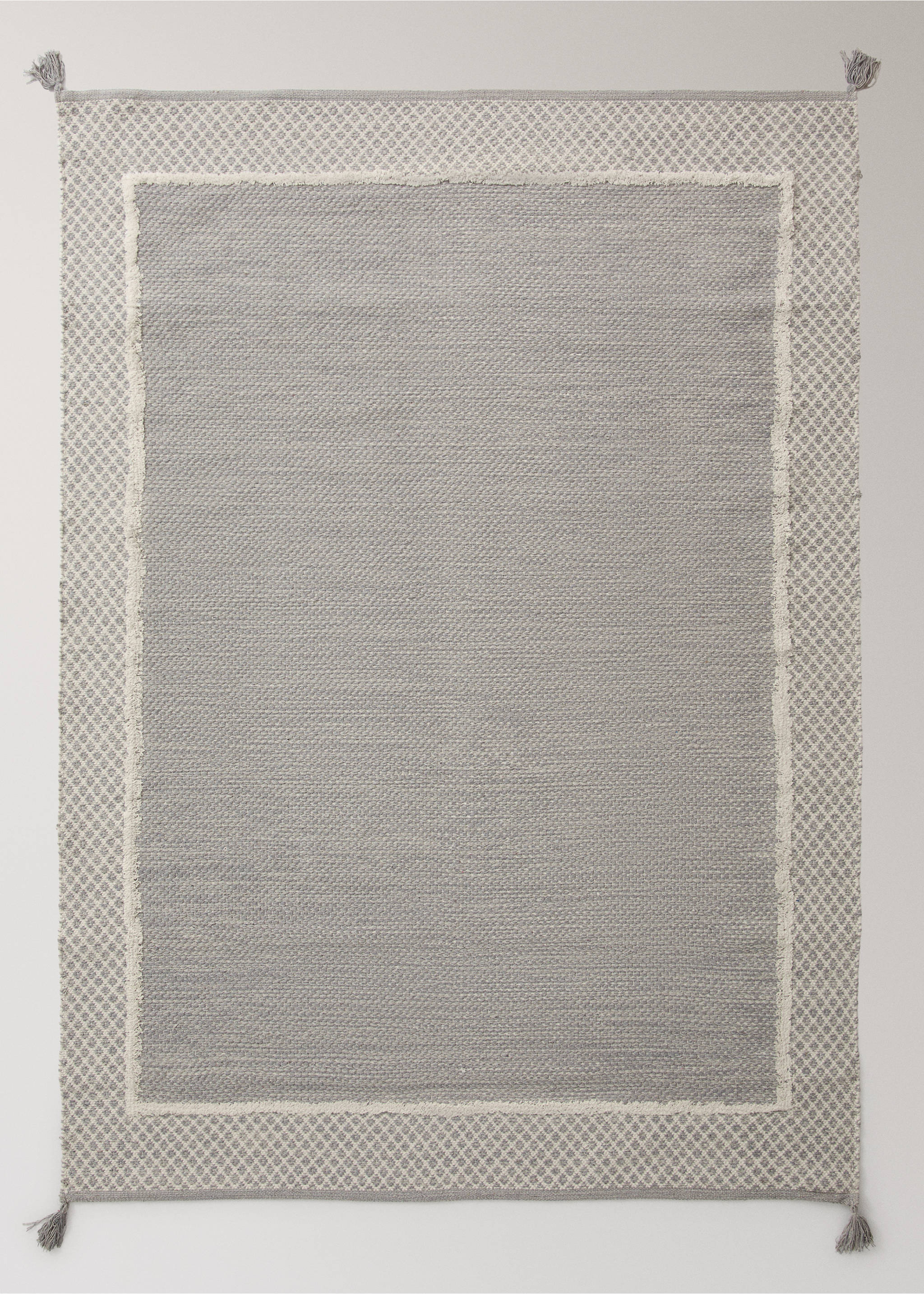 Jacquard yarn rug with fringed edges - Article without model, Grey. Ref: 37021490-00.