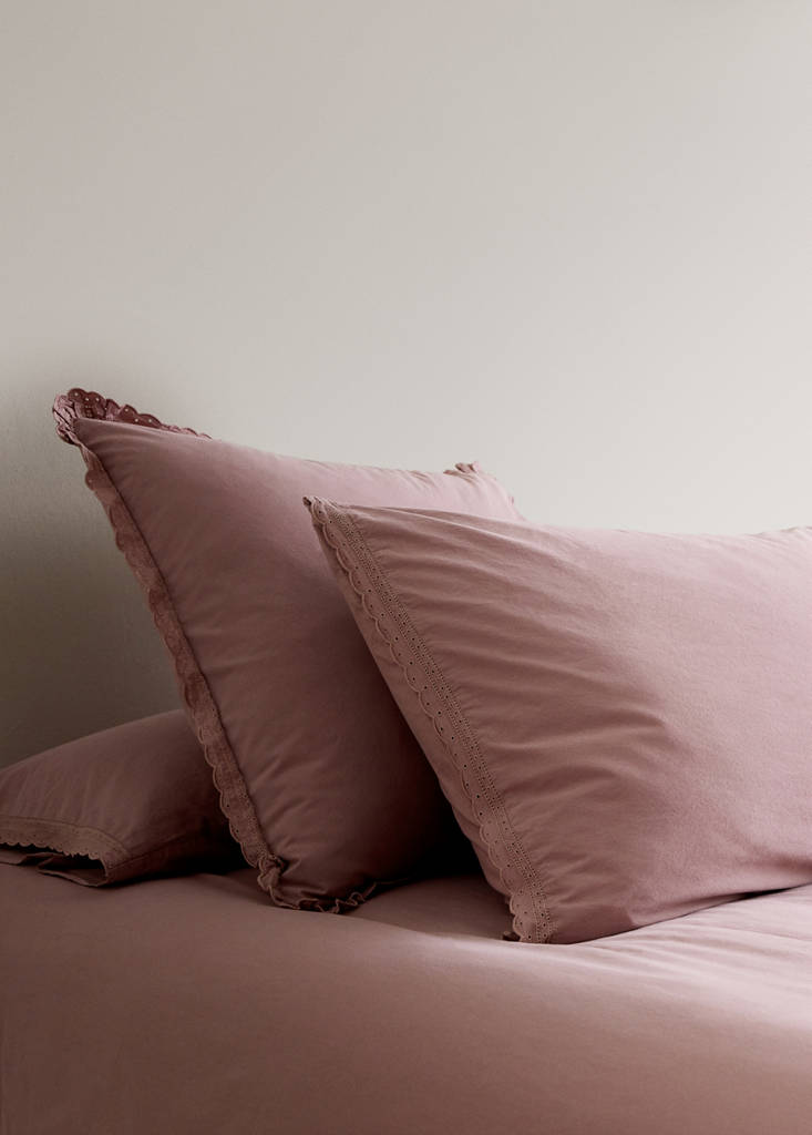 Two pillowcases with lace detail 60x60 cm — Light/Pastel Purple