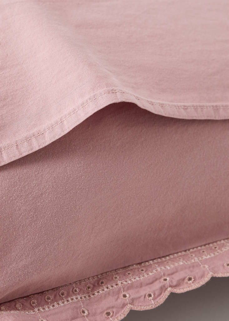 Two pillowcases with lace detail 60x60 cm — Light/Pastel Purple