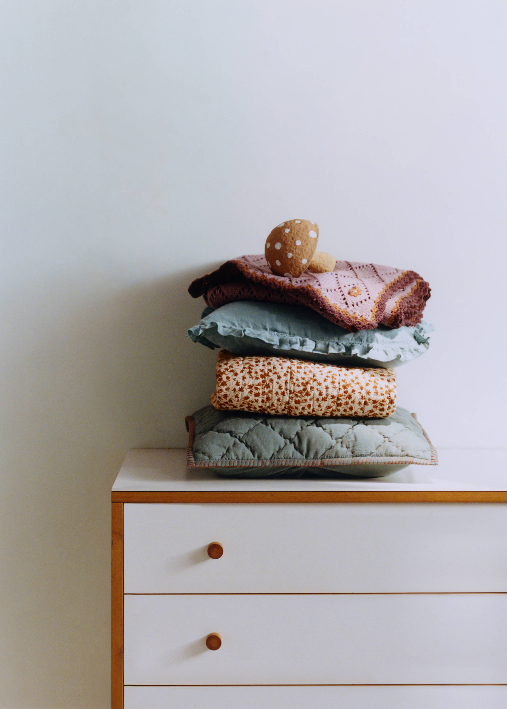 Children's cushion cover 100% linen garment-dyed 30x40 cm - Details of the article 5